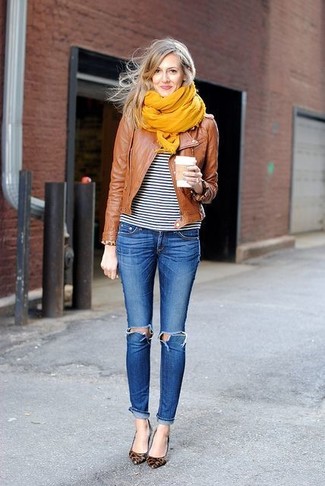Yellow Scarf Outfits For Women: 