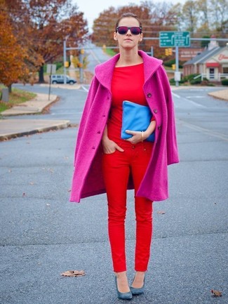 Women's Blue Leather Pumps, Red Skinny Jeans, Red Crew-neck T-shirt, Hot Pink Coat