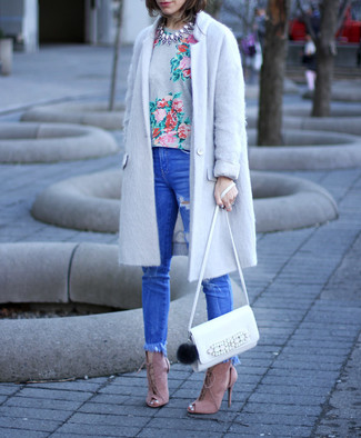 Grey Floral Crew-neck T-shirt Outfits For Women: 