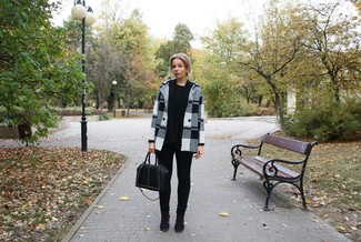Black Studded Crossbody Bag Outfits: 