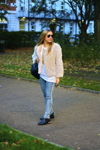 Navy Acid Wash Skinny Jeans Outfits: 