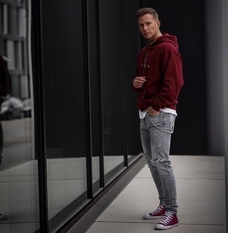 Burgundy Canvas High Top Sneakers Outfits For Men: 