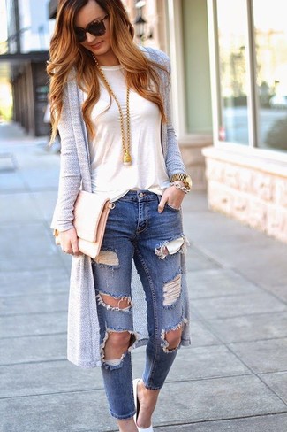 Women's White Leather Pumps, Blue Ripped Skinny Jeans, White Crew-neck T-shirt, Grey Long Cardigan