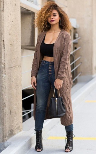 Black Cropped Top Outfits: 