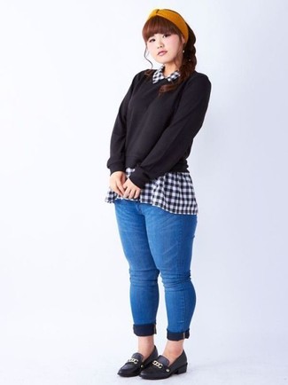 Black Crew-neck Sweater with Dress Shirt Outfits For Women: 