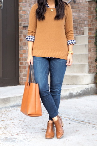 Tan Crew-neck Sweater Outfits For Women In Their 30s: 