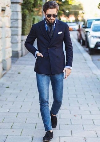 Black Silk Scarf Outfits For Men: 