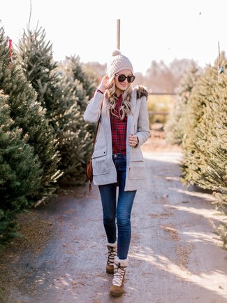 Dark Brown Snow Boots Outfits For Women: 