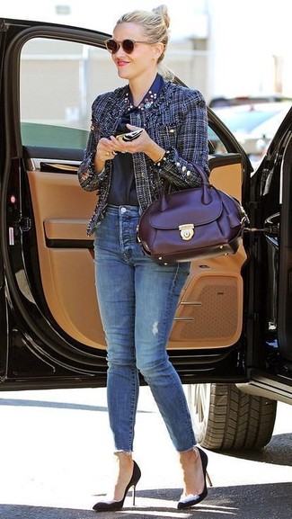 Reese Witherspoon wearing Navy Suede Pumps, Blue Skinny Jeans, Navy Silk Dress Shirt, Navy Tweed Jacket