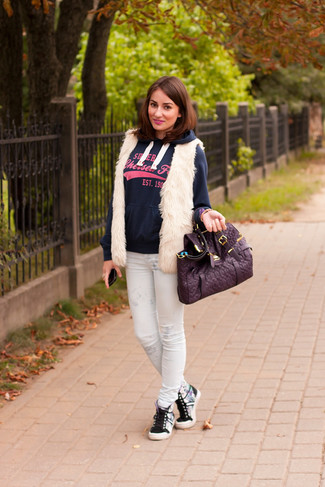 White Print Skinny Jeans Outfits: 