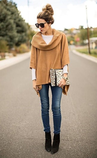 Women's Dark Brown Suede Ankle Boots, Navy Skinny Jeans, White Long Sleeve T-shirt, Tan Poncho