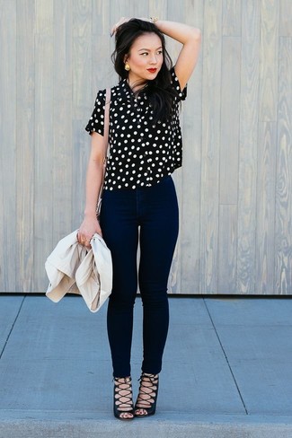 Black and White Short Sleeve Blouse Outfits: 