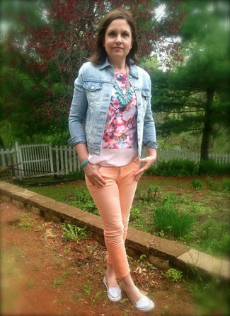 Women's White Leather Loafers, Orange Skinny Jeans, Pink Floral Sleeveless Top, Light Blue Denim Jacket