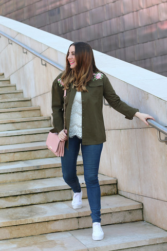 Dark Green Military Jacket with Navy Skinny Jeans Outfits: 