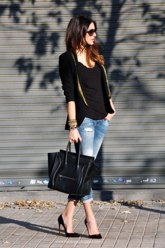 Black and Gold Blazer Outfits For Women: 