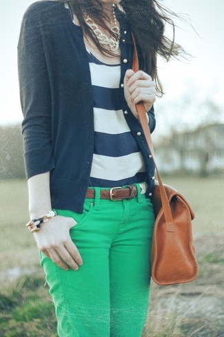 White and Navy Horizontal Striped Tank Outfits For Women: 