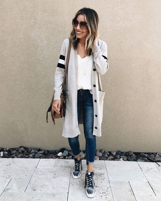 Grey High Top Sneakers Outfits For Women: 