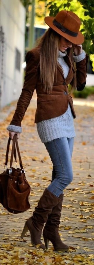 Dark Brown Wool Hat Outfits For Women: 