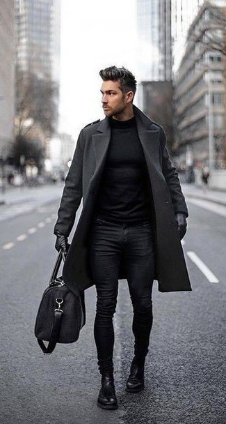 Charcoal Canvas Duffle Bag Outfits For Men: 