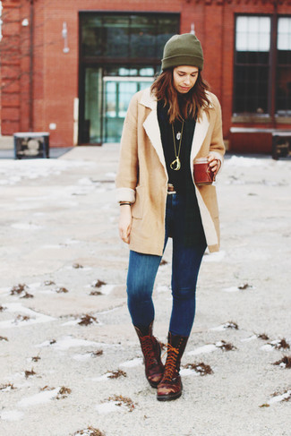 Beige Shearling Coat Outfits For Women: 