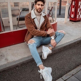 Men's White Athletic Shoes, Light Blue Ripped Skinny Jeans, Beige Turtleneck, Brown Shearling Jacket
