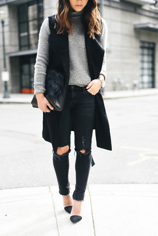 Black Fur Clutch Outfits: 