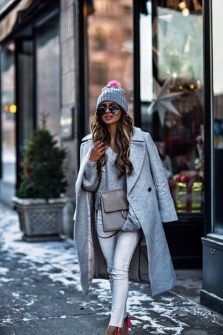 Grey Beanie Spring Outfits For Women: 