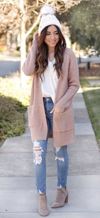 White Knit Beanie Outfits For Women: 
