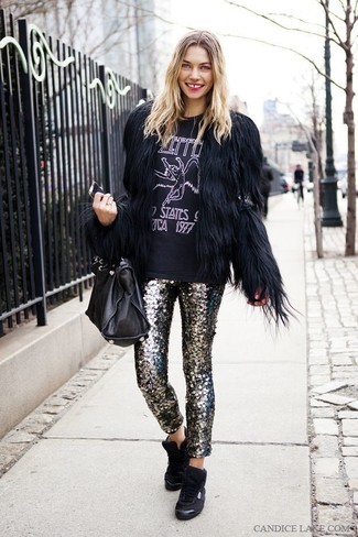 Fur Jacket with Crew-neck T-shirt Outfits: 