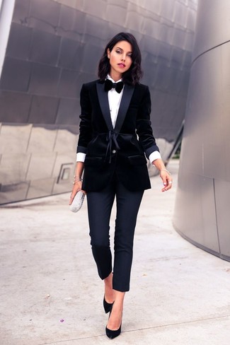 Black Velvet Bow-tie Outfits For Women: 