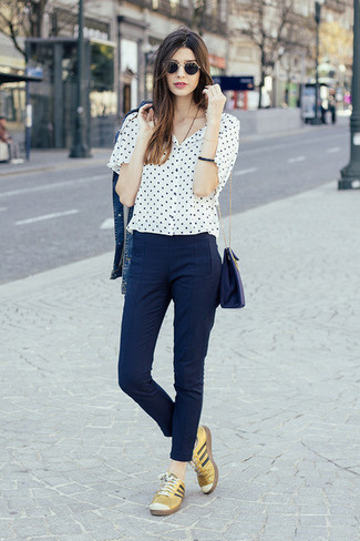 White and Black Polka Dot Short Sleeve Blouse Outfits: 