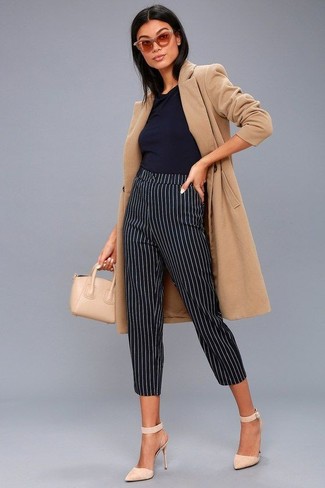 Black and White Vertical Striped Skinny Pants Outfits: 