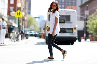 Black Slip-on Sneakers Outfits For Women: 