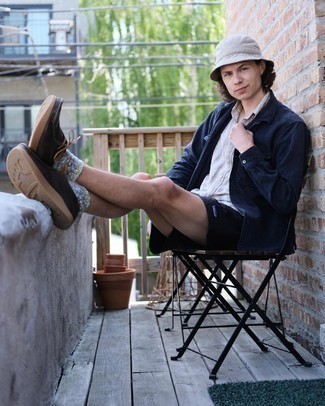 Grey Bucket Hat Outfits For Men: 