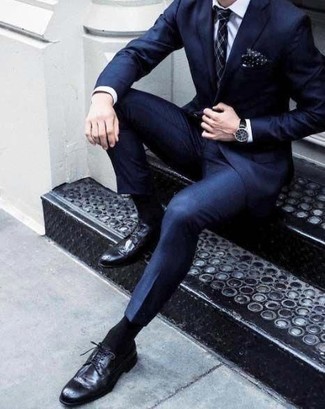 Navy and Green Plaid Tie Outfits For Men: Combining a navy suit and a navy and green plaid tie is a surefire way to breathe a classy touch into your day-to-day fashion mix. Finishing with dark purple leather brogues is the most effective way to inject a more casual feel into this look.