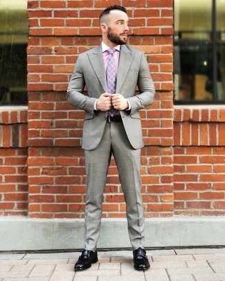Pink Dress Shirt Outfits For Men: You're looking at the solid proof that a pink dress shirt and a grey suit look amazing when combined together in a classy ensemble for today's gentleman. A cool pair of black leather brogues is the simplest way to add a dose of stylish casualness to your getup.
