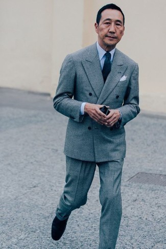 Grey Wool Suit Dressy Outfits: A grey wool suit and a light blue dress shirt are solid players in any gent's collection. Finishing with a pair of black suede chelsea boots is a guaranteed way to inject an air of stylish nonchalance into your ensemble.