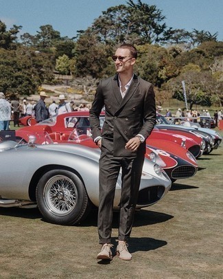 Burgundy Sunglasses Outfits For Men: Consider teaming a charcoal suit with burgundy sunglasses to assemble a casually cool outfit. For something more on the dressier end to finish off this look, complement your look with beige suede derby shoes.