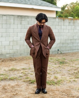 Burgundy Dress Shirt Outfits For Men: This is definitive proof that a burgundy dress shirt and a brown suit look awesome when worn together in an elegant ensemble for a modern man. Finish off with a pair of black leather derby shoes to infuse a dose of stylish nonchalance into your look.