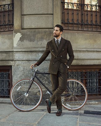 Olive Socks Outfits For Men: Wear a dark brown suit and olive socks to create a casual and cool look. For a sleeker finish, why not complement your look with a pair of dark brown leather loafers?
