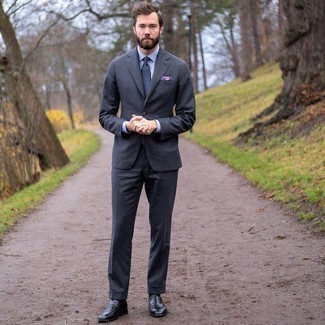 Violet Floral Pocket Square Outfits: Try teaming a charcoal suit with a violet floral pocket square for a comfortable menswear style that's also pulled together nicely. Balance out this look with a classier kind of footwear, such as these black leather loafers.