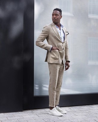White and Black Pocket Square Outfits: Effortlessly blurring the line between dapper and casual, this pairing of a beige suit and a white and black pocket square will easily become one of your favorites. This look is finished off perfectly with white canvas low top sneakers.