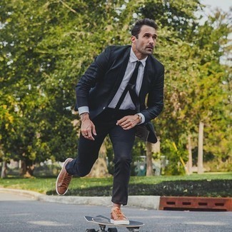 Black Suit with Brown Shoes Outfits: This pairing of a black suit and a white dress shirt is a foolproof option when you need to look refined and truly stylish. To introduce a laid-back vibe to this outfit, introduce brown leather low top sneakers to this getup.