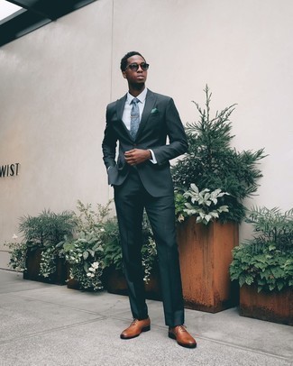 Tobacco Leather Oxford Shoes Outfits: Putting together a dark green suit and a white dress shirt is a surefire way to infuse your closet with some rugged elegance. If you don't know how to round off, complete this outfit with a pair of tobacco leather oxford shoes.