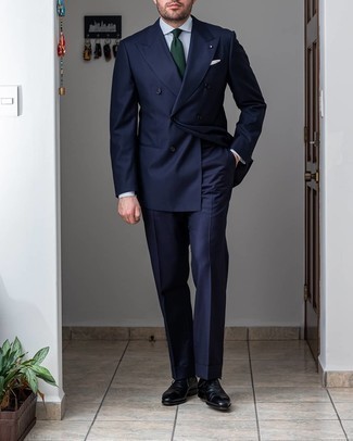 Dark Green Tie Outfits For Men: Opt for a navy suit and a dark green tie to be the embodiment of polished men's style. Get a little creative in the footwear department and complement this getup with black leather oxford shoes.