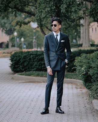 Silver Watch Summer Outfits For Men: For something on the cool and casual side, you can go for a navy suit and a silver watch. For extra style points, add black leather oxford shoes to the mix. This combination is also perfect if you're searching for hot weather wear to get through a boring day.