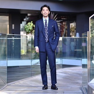 Navy and White Print Tie Outfits For Men: A navy suit and a navy and white print tie? Be sure, this look will turn every head around. You can get a bit experimental in the footwear department and tone down this outfit by slipping into black leather tassel loafers.