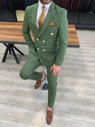 Tan Tie Outfits For Men: Tap into refined style in an olive suit and a tan tie. And if you wish to instantly tone down your outfit with footwear, introduce a pair of brown leather tassel loafers to this getup.