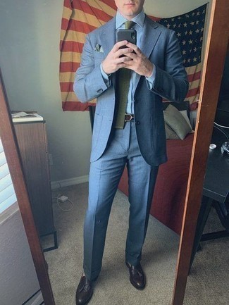 Olive Knit Tie Outfits For Men: Undeniable proof that a blue suit and an olive knit tie look awesome when combined together in a classy ensemble for a modern man. Go the extra mile and change up your ensemble with a pair of dark brown leather tassel loafers.
