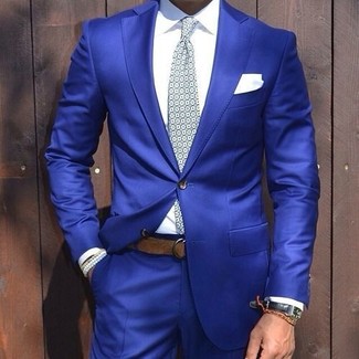 Charcoal Print Tie Outfits For Men: Marrying a blue suit with a charcoal print tie is an amazing idea for a dapper and classy ensemble.